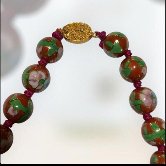 CHINESE EXPORT CLOISONNÉ ANTIQUE NECKLACE LARGE BEADS FLORAL DESIGN RED ENAMEL - Picture 7 of 12